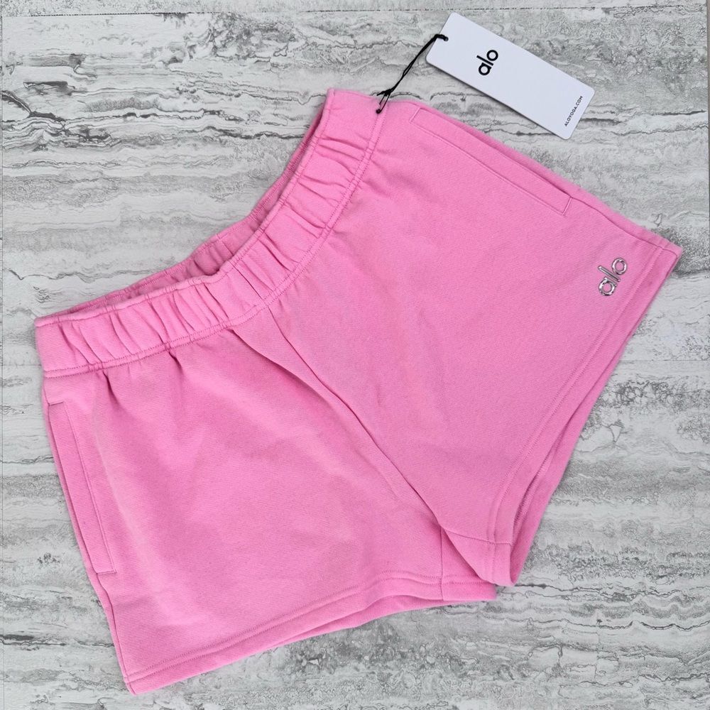 💖ALO💖 SWEET PINK Accolade Shorts - Picture 4 of 5